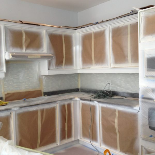 Spray Painting Kitchen Cabinets, How Much Does It Cost To Have Kitchen Cupboards Spray Painted